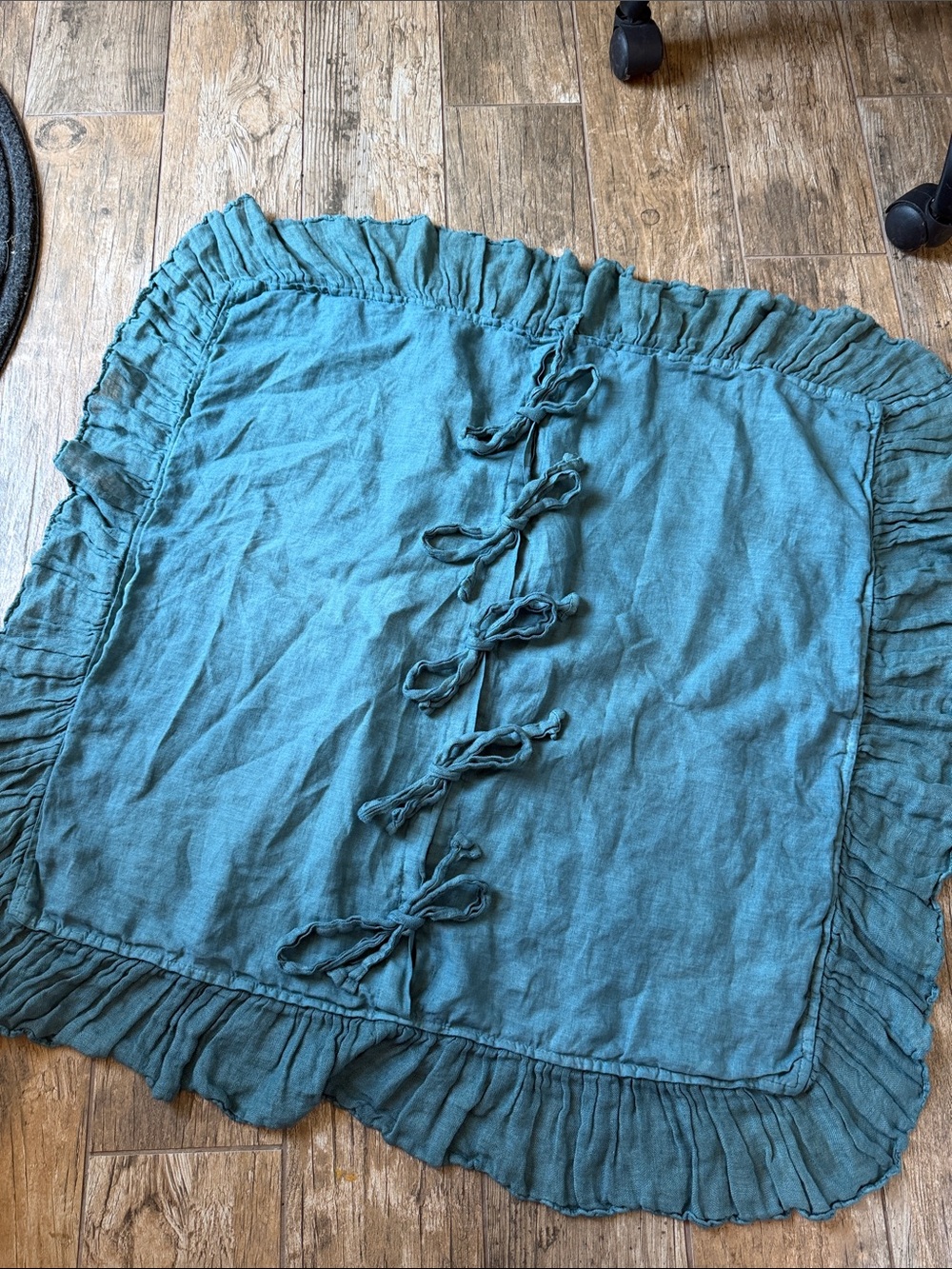 Bella Notte Linen whisper Euro Shams 27 x 27 teal